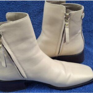 Sam Edelman Women's Thatcher Ankle Boot Eggshell - Size 8 - Never Worn - New
